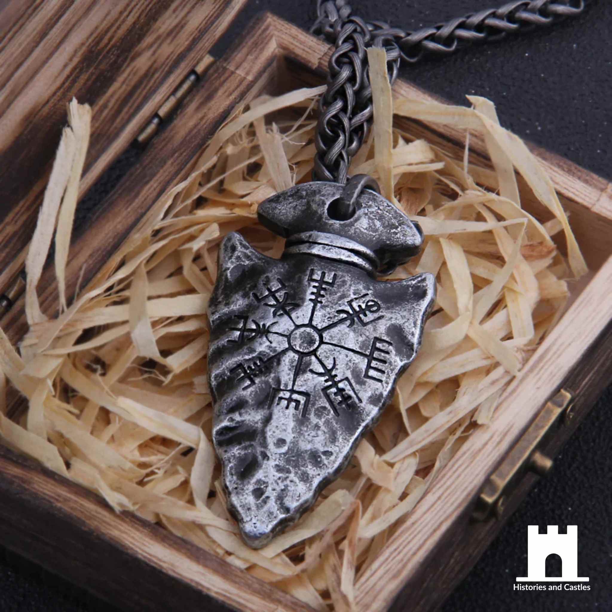 Viking Vegvísir Arrowhead Necklace | Norse Protection Pendant in Zinc Alloy Jewellery