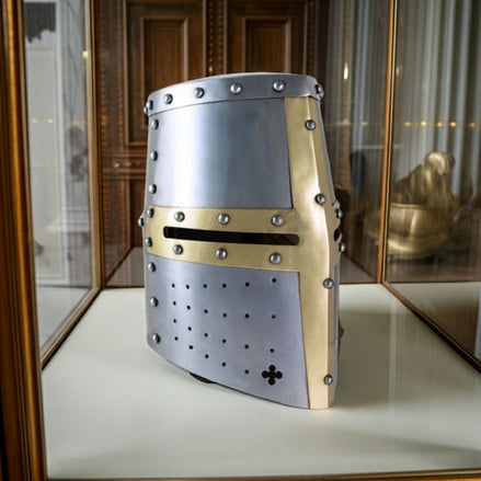 Great Helm – Medieval Helmet Replica Collectible