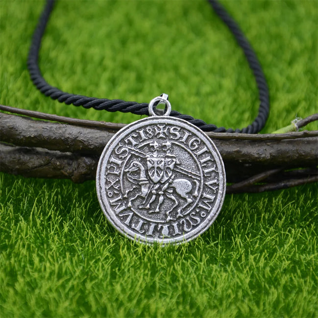 Knights Templar On Horse Pendant Mens Jewelry Vintage Punk Necklace Viking Accessories Dropshipping Cotton Chain Silver