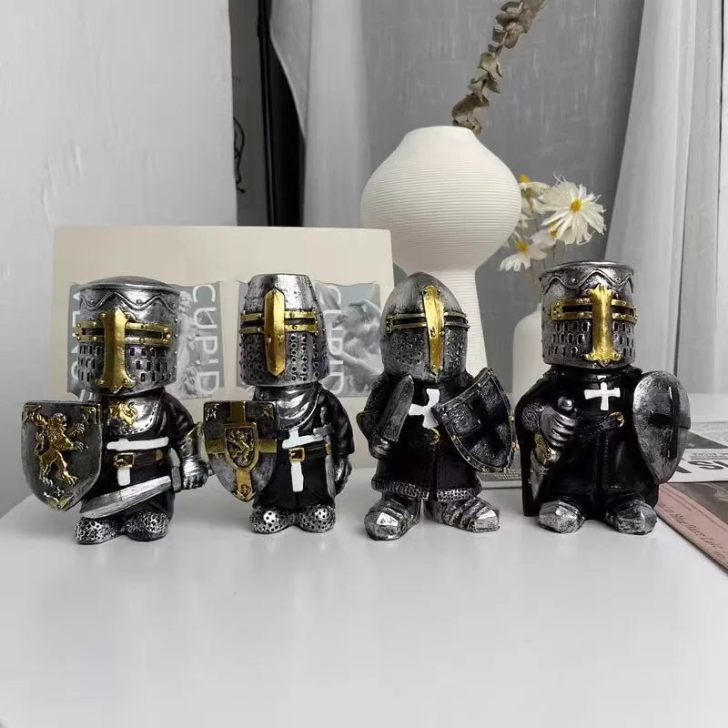 Miniature Armet Helm Knight Figurine | 12.5cm Armoured Warrior with Greatsword Miniature