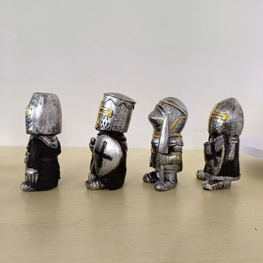 Miniature Armet Helm Knight Figurine | 12.5cm Armoured Warrior with Greatsword Miniature