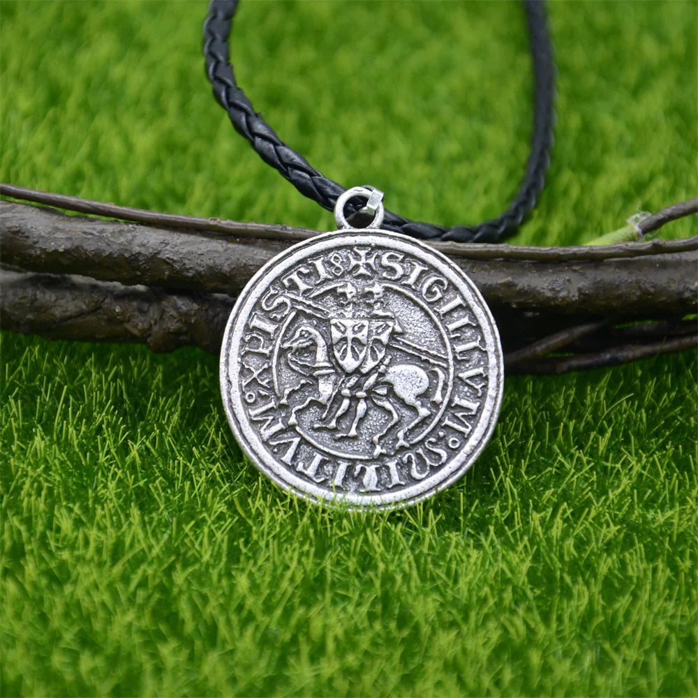 Knights Templar On Horse Pendant Mens Jewelry Vintage Punk Necklace Viking Accessories Dropshipping Leather Chain Silver